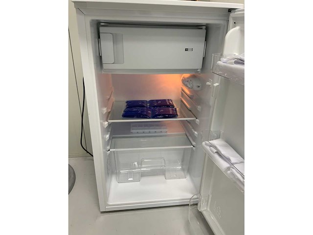 Inventum ckv 500 tafelmodel koelkast met vriesvak - afbeelding 4 van  5