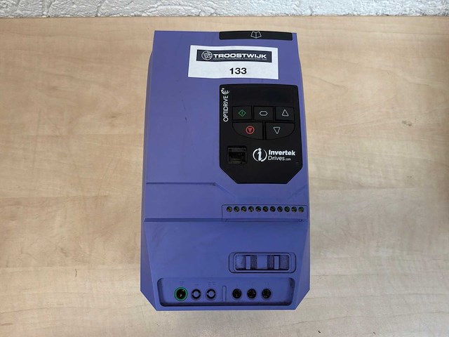 Invertek optidrive e2 frequentieregelaar - afbeelding 1 van  3