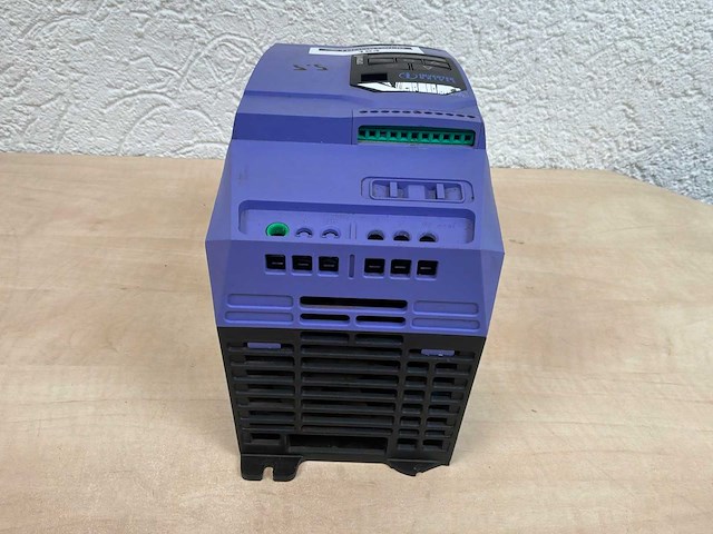 Invertek optidrive e2 frequentieregelaar - afbeelding 2 van  3