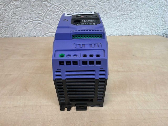 Invertek optidrive e3 frequentieregelaar - afbeelding 2 van  3