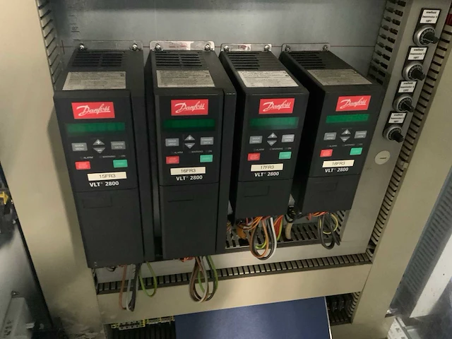 Inverter - circa 1600x450x2300 - afbeelding 11 van  26