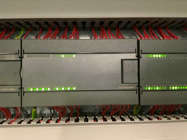 Inverter - circa 1600x450x2300 - afbeelding 21 van  26
