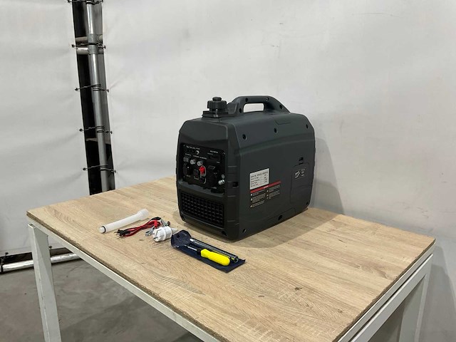 Inverter generator - draagbare generator 2,5 kw - afbeelding 2 van  12