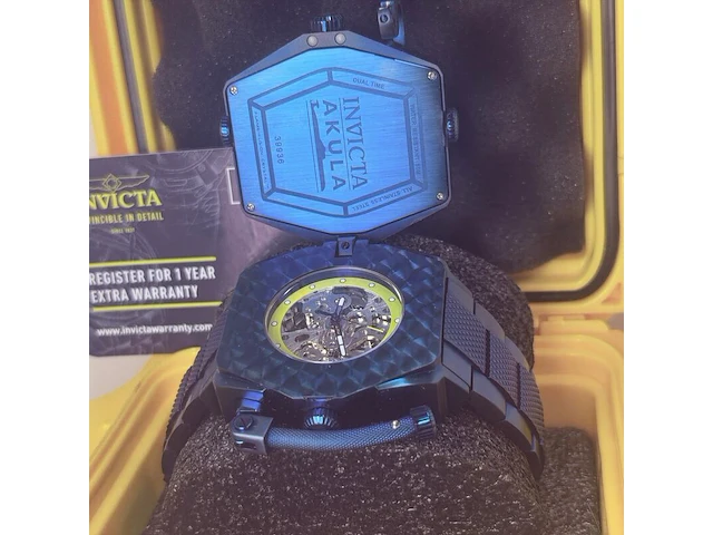 Invicta akula 39936 herenhorloge - afbeelding 16 van  17
