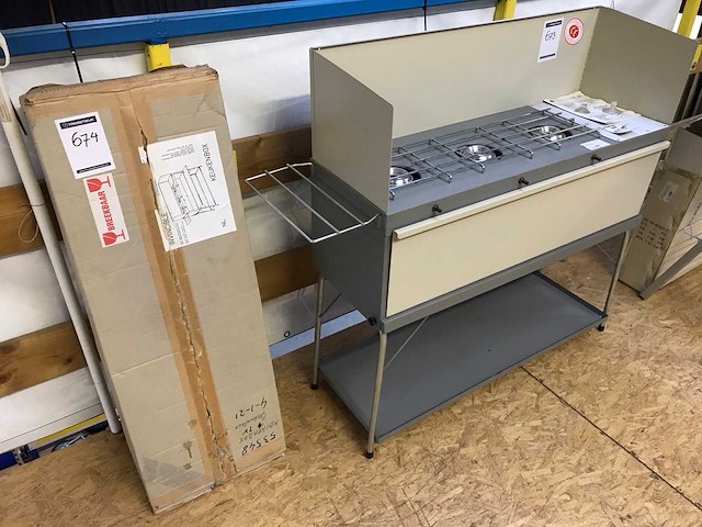 Invincible 3-pits gas komfoor campingkeuken - afbeelding 1 van  3