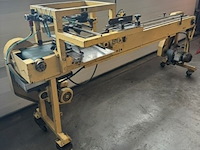 Invoerband trays flowpakmachine eigen bouw, geel, bouwjaar 2012 - afbeelding 4 van  4