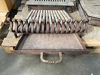 Inzetkorf voor houthaard - afbeelding 3 van  3