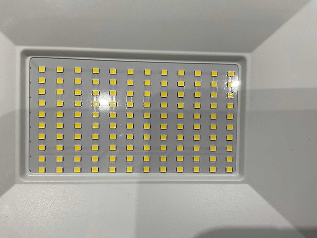 Ip66 - led breedstraler 100 watt (3x) - afbeelding 5 van  7