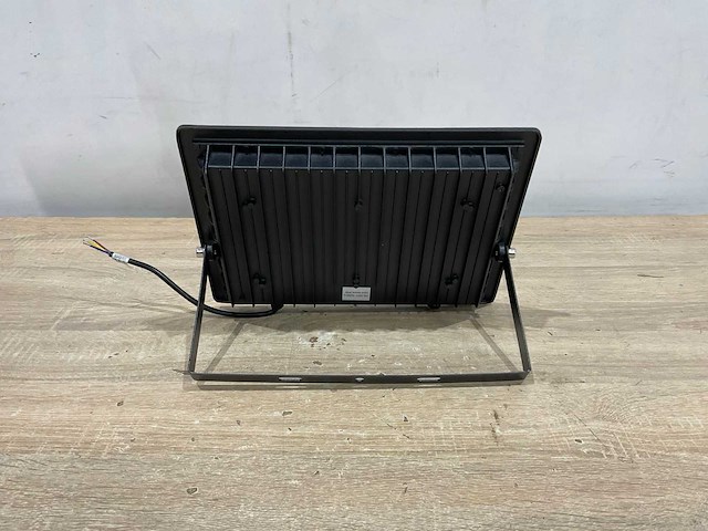 Ip66 - led breedstraler 150 watt (3x) - afbeelding 4 van  7