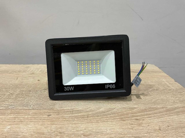 Ip66 - led breedstraler 30 watt (10x) - afbeelding 1 van  8