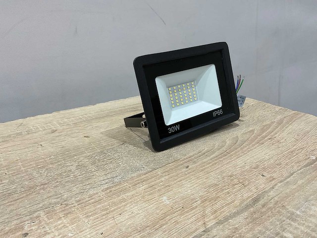 Ip66 - led breedstraler 30 watt (10x) - afbeelding 3 van  8
