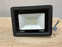 Ip66 - led breedstraler 30 watt (10x) - afbeelding 4 van  8