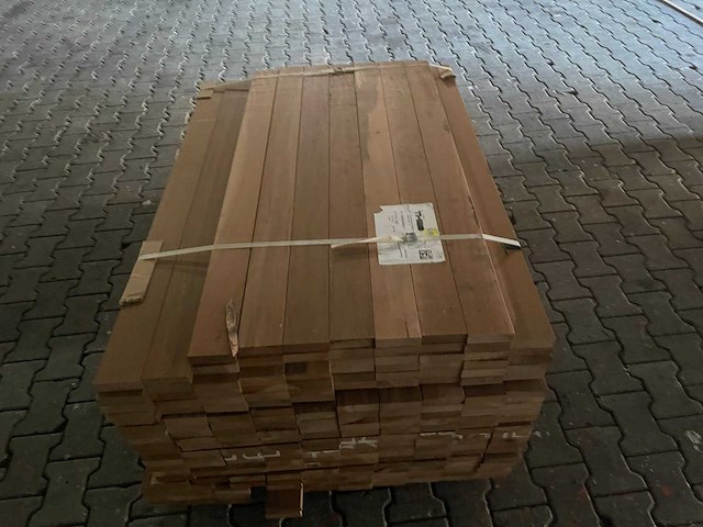 Ipé country grade planken geschaafd 1000-1550x90x27mm (207x) - afbeelding 1 van  3