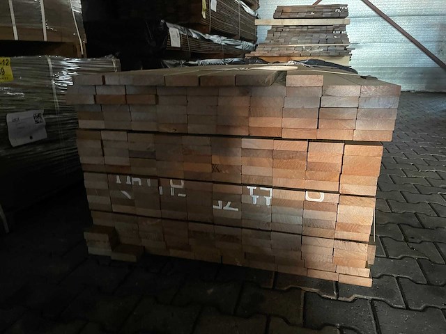 Ipé country grade planken geschaafd 1550x90x27mm (207x) - afbeelding 3 van  3