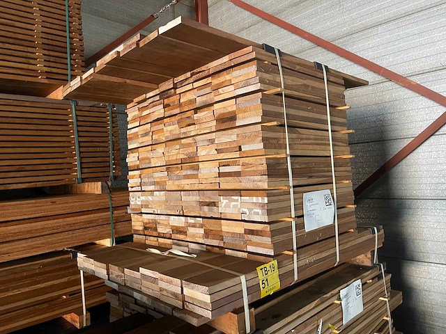 Ipé country grade planken geschaafd 650-1250x120x21mm (305x) - afbeelding 2 van  3