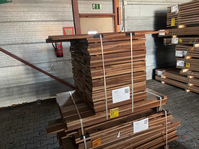 Ipé country grade planken geschaafd 650-1250x120x21mm (305x) - afbeelding 2 van  3