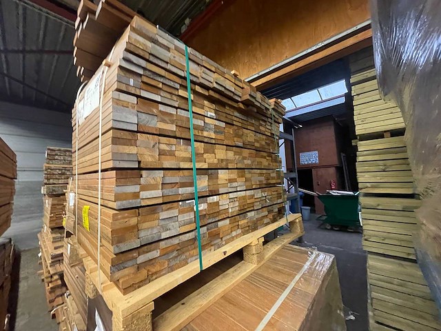 Ipé country grade planken geschaafd 650-1250x70x21mm (589x) - afbeelding 2 van  3