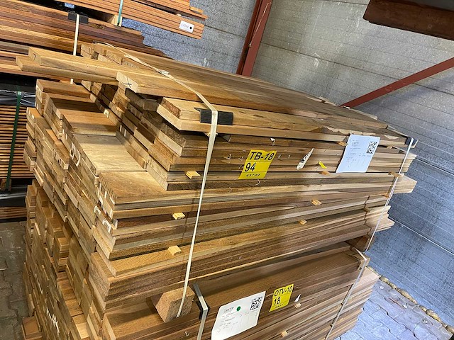Ipé country grade planken geschaafd 950-1550x120x21mm (160x) - afbeelding 2 van  3