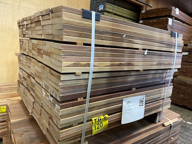 Ipé country grade planken geschaafd 950x120x21mm (182x) - afbeelding 2 van  3
