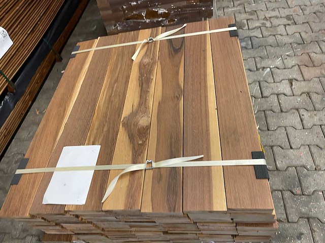 Ipé country grade planken geschaafd 950x120x21mm (182x) - afbeelding 1 van  3