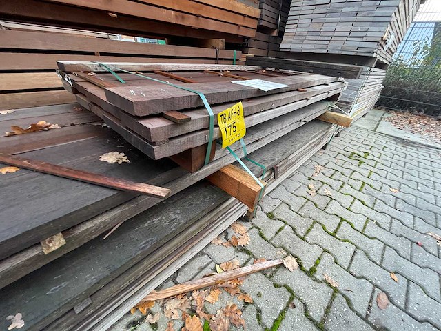 Ipé planken fijnbezaagd 1850x130x27mm (16x) - afbeelding 2 van  3