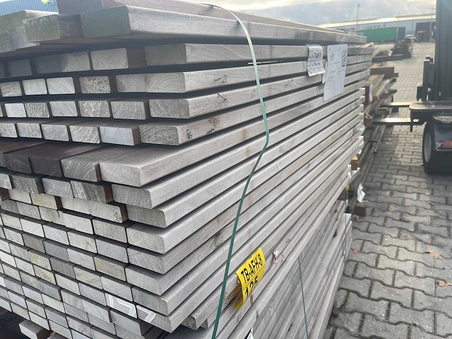 Ipé planken geschaafd 1250x70x25mm (252x) - afbeelding 2 van  3