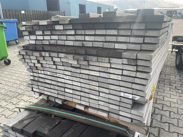 Ipé planken geschaafd 1250x70x25mm (252x) - afbeelding 3 van  3
