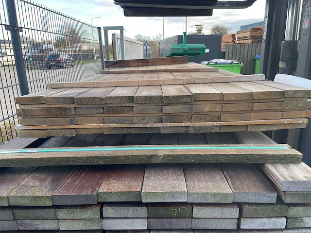 Ipé planken geschaafd 2150x90x25mm (40x) - afbeelding 3 van  3