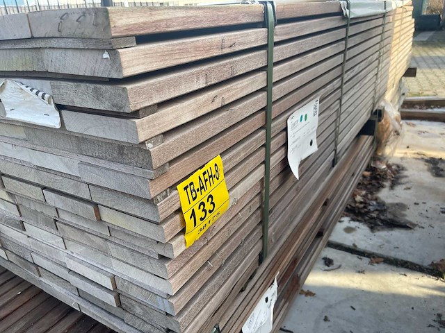Ipé planken geschaafd 2750-3050x120x25mm (119x) - afbeelding 2 van  3