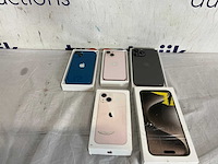 Iphone 13 mini roze| iphone 13 blauw| iphone 15 pro max - afbeelding 1 van  2
