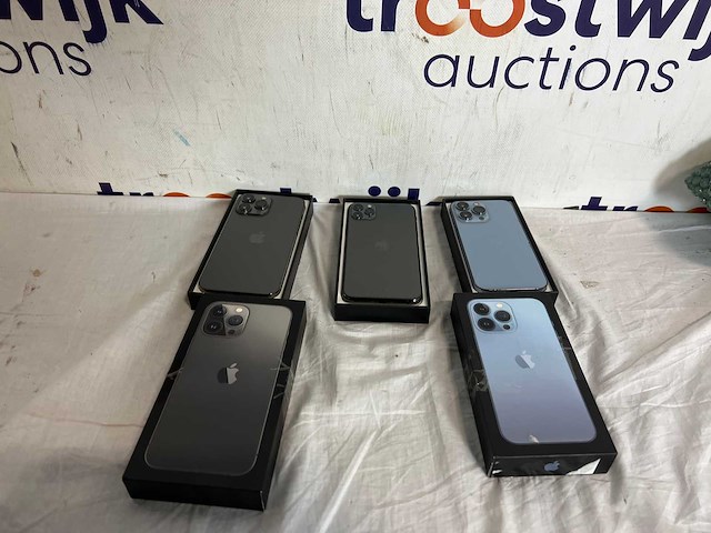 Iphone 13 pro max | iphone 11 pro max | iphone 13 pro - afbeelding 1 van  2