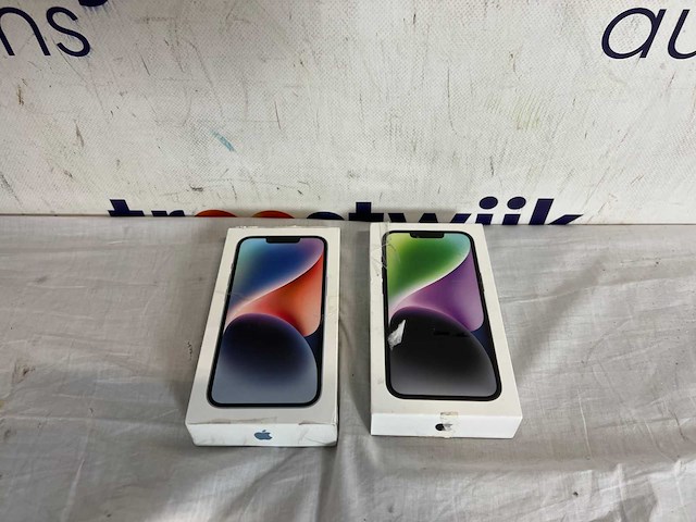 Iphone 14 blauw | iphone 14 zwart - afbeelding 1 van  3