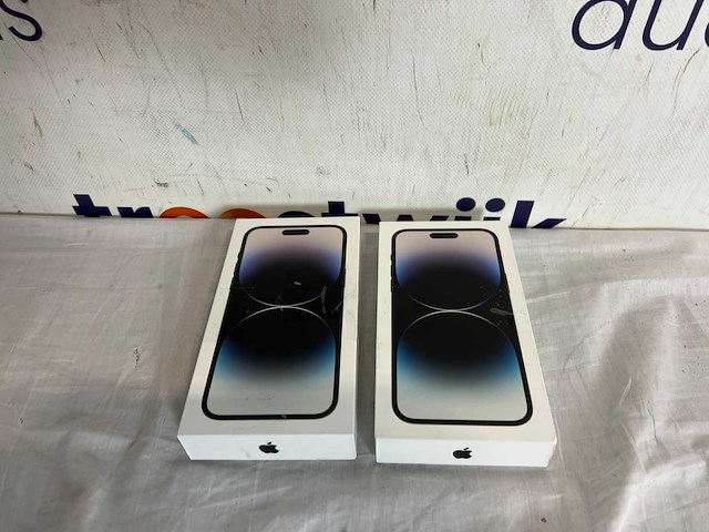 Iphone 14 pro max (2x) - afbeelding 1 van  3