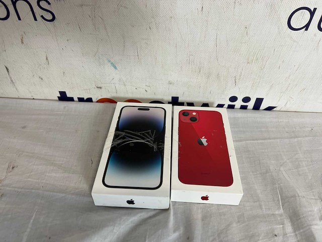 Iphone 14 pro max gold | iphone 13 rood - afbeelding 1 van  2