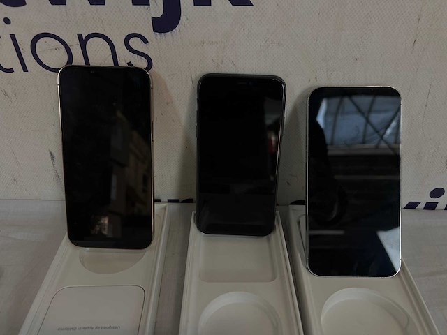 Iphone 14 pro max| iphone 11 zwart| iphone 15 pro max - afbeelding 2 van  2