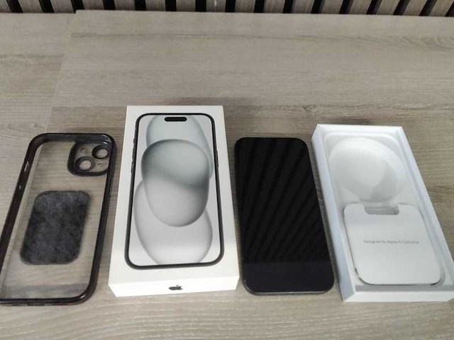 Iphone black - 15 - mobiele telefoon black - afbeelding 1 van  4