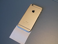 Iphone se bouwjaar 2020. - afbeelding 2 van  2