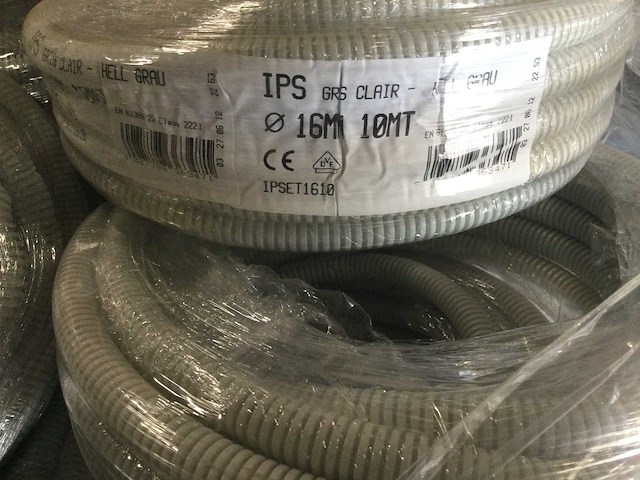 Ips - pallet met flexibele elektriciteits slangen - afbeelding 3 van  5
