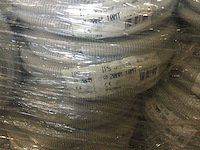 Ips - pallet met flexibele elektriciteits slangen - afbeelding 5 van  6
