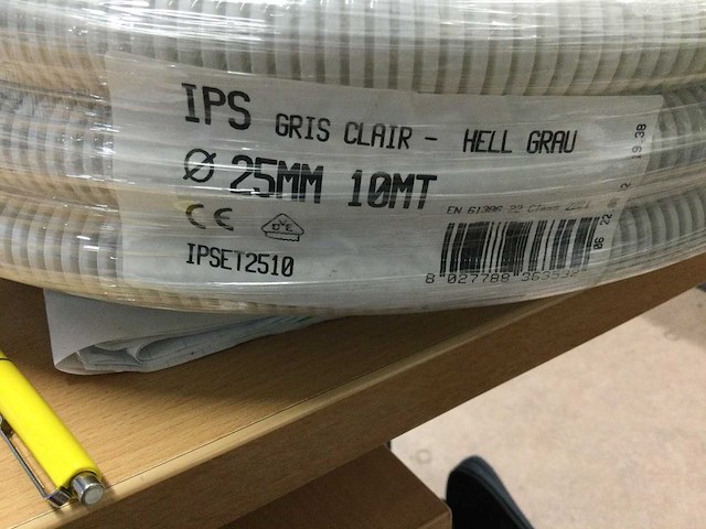 Ips - pallet vol met flexibele elektrabuis. doorsnee 25 mm. - afbeelding 3 van  4