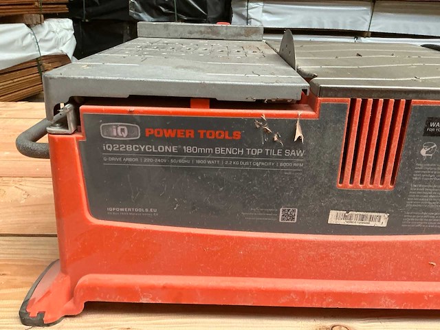 Iq power tools iq228 cyclone tegelzaagmachine - afbeelding 2 van  2
