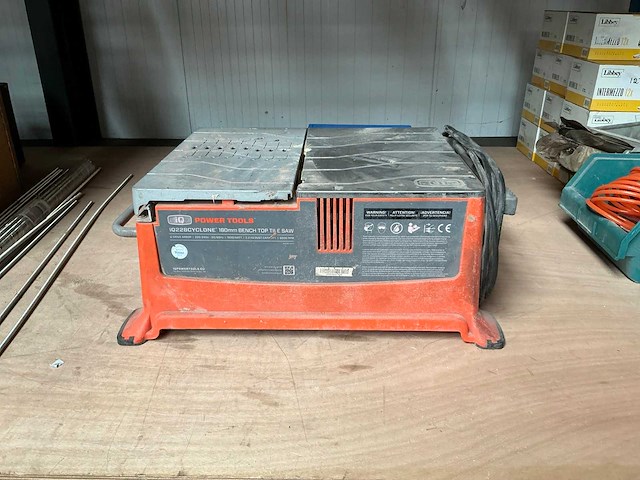 Iq power tools iq228 cyclone tegelzaagmachine - afbeelding 1 van  3