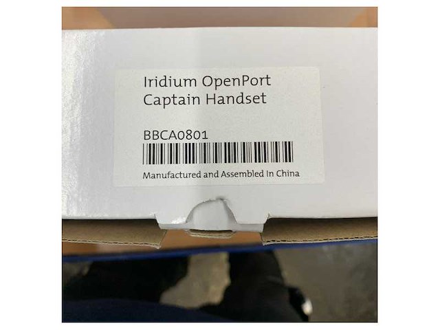 Iridium pilot below decks communication kit with phones - afbeelding 9 van  9