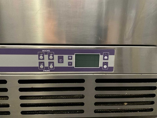 Irinox blast chiller - afbeelding 6 van  9