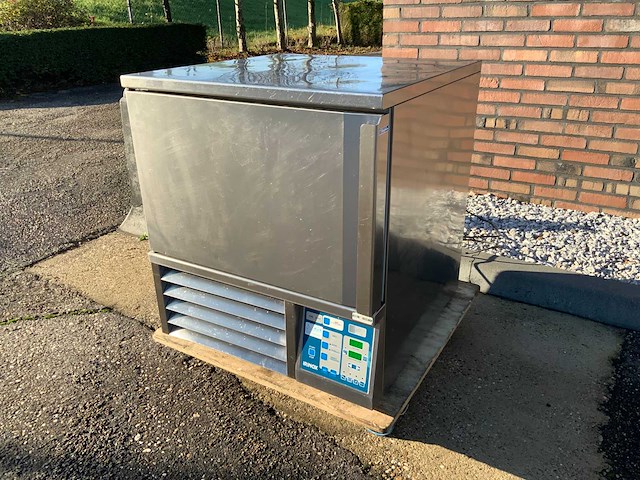 Irinox logic chill hcm 51-20 blastchiller - afbeelding 3 van  7