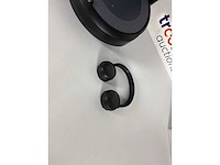 Irobot roomba i4 robotstofzuiger | google pixel watch 2 smartwatch | jbl koptelefoon - afbeelding 2 van  3