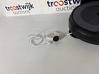 Irobot roomba i4 robotstofzuiger | google pixel watch 2 smartwatch | jbl koptelefoon - afbeelding 3 van  3