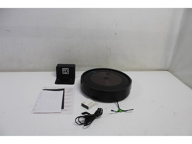 Irobot roomba j7 (j7156) robotstofzuiger herkent en vermijdt objecten zoals oplaadkabels en sokken - afbeelding 5 van  6