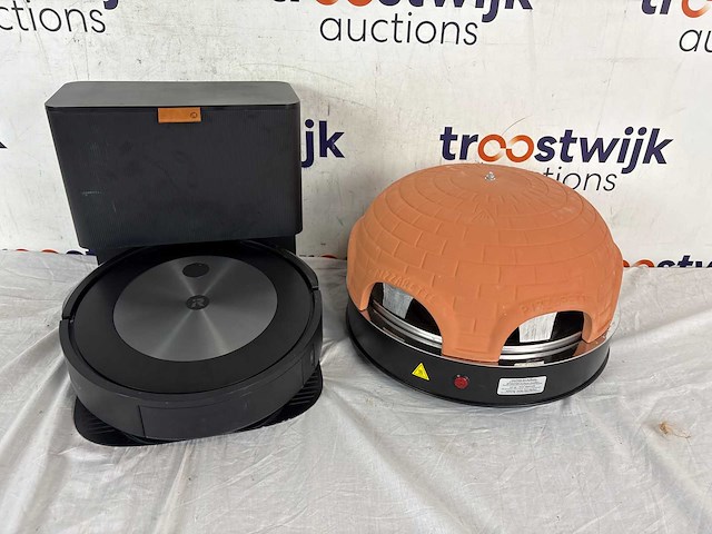 Irobot roomba j7+ – robotstofzuiger met dweil | emerio pizzarette origineel – 6-persoons pizza-oven - afbeelding 1 van  1