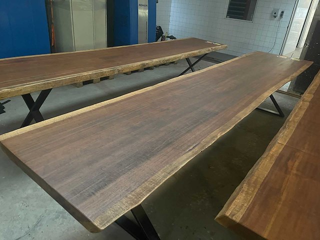 Iroko tafel 4000x900x65mm - afbeelding 1 van  3